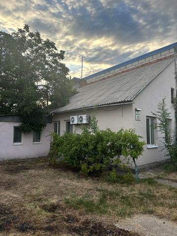 Романтична вул. (Адмірала Макарова), 11