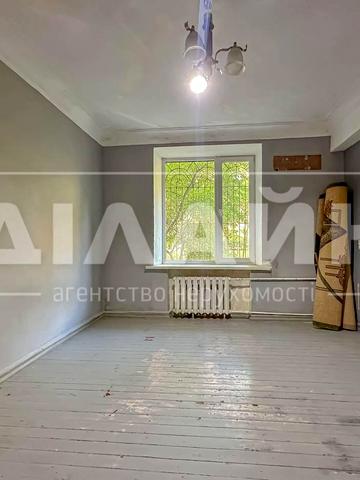 Леоніда Жаботинського вул. (Правди), 5-А