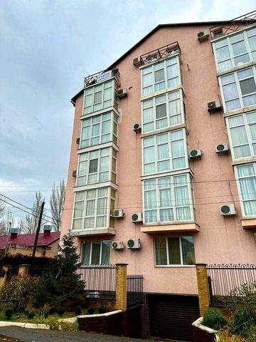 Продам 2х уровневую квартиру с паркингом