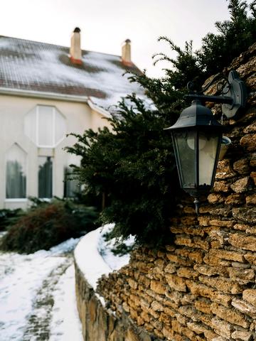 Залізнична вул., 14