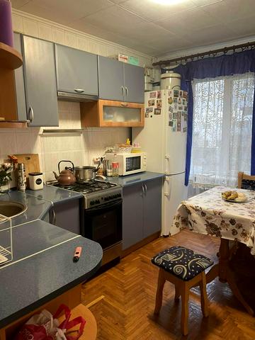 Самбірська вул., 84