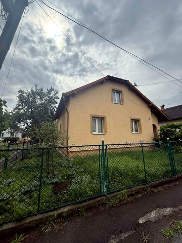 Івана Котляревського вул., 24