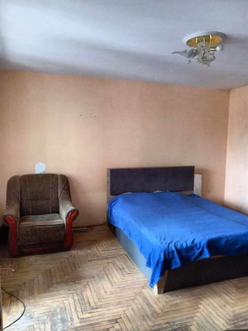 Леоніда Перфецького вул., 3