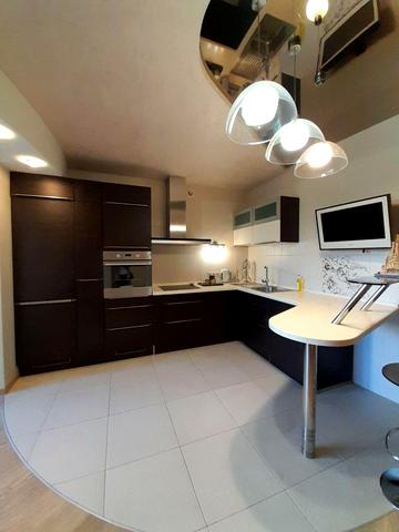 Заліська вул., 5