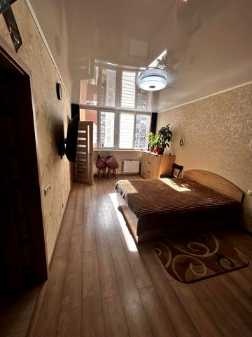 Шкільна вул., 43