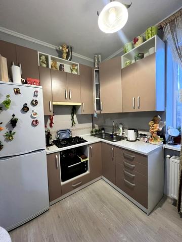 Привокзальна, 12