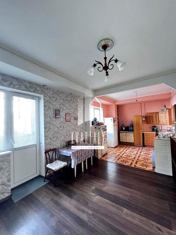 Івана Дяченка вул., 20