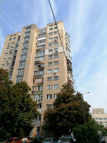 Соломянська вул., 22