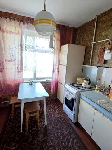 Героїв просп., 46