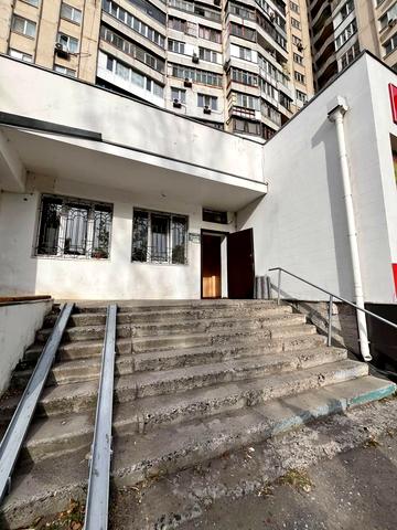 Академіка Заболотного вул., 12