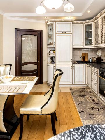 Володимира Івасюка вул., 11