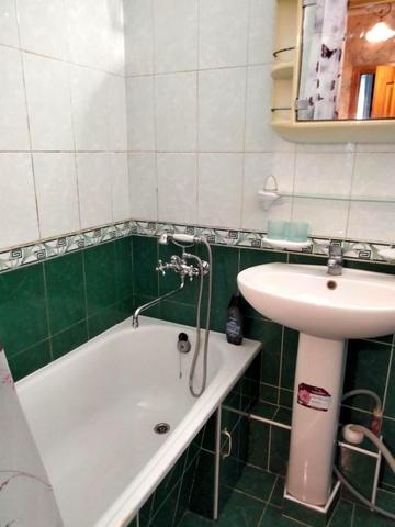 Двокімнатна квартира з ремонтом на Таїраво.