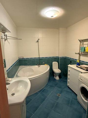 Квартира Соборності 76!Мебель,техніка,індивідуальне опалення +гараж