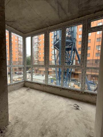 Довженка вул., 4/1