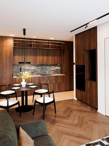 Квітневий пров., 9