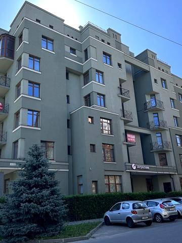 Садова вул., 3