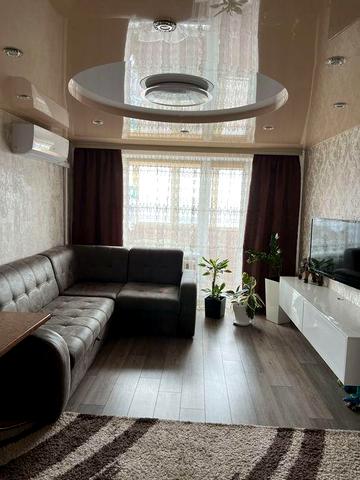 Продається квартира 3х кімнатна в місті Пирятин ЖК Полтавська, 2