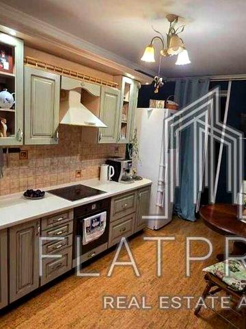 Продаж 2 кімнатної квартири, вулиця Ямська, Київ