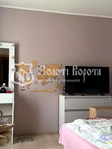 Чорнобильська вул., 20