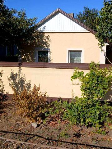 Продам крепкий дом в районном центре г.Березовка -супер предложение !