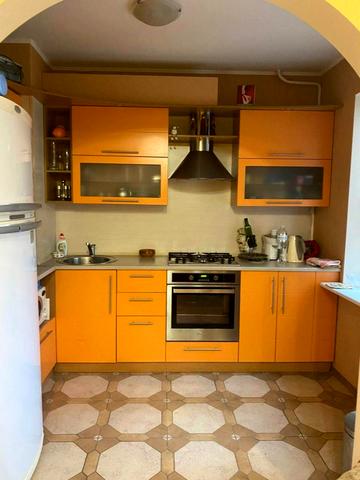 Героїв Дніпра пров., 21