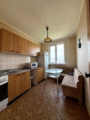 Наталії Ужвій вул., 80