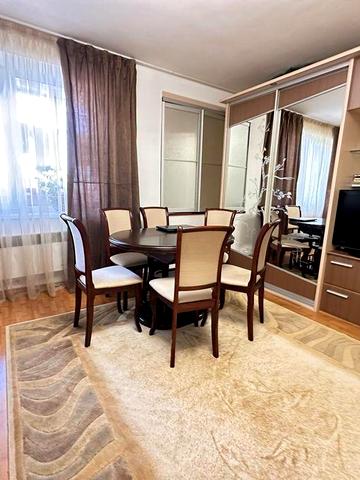 Ігоря Сікорського вул., 3