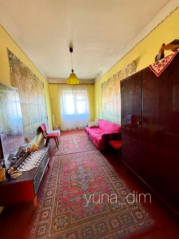 Мирогощанська вул., 4