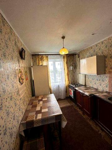 Продаж 3х-кімн.квартири 8/9 р-н  школи №31 Молодіж.вул.Г.Крут 11