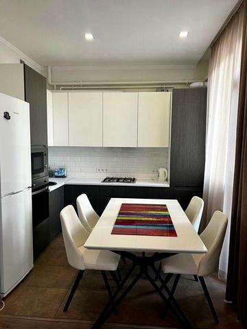 Продаж 2-рівневої квартири у Львові, пл. Князя Святослава (163,8 м²)