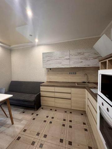 Здам 1 квартиру Привокзальна 8