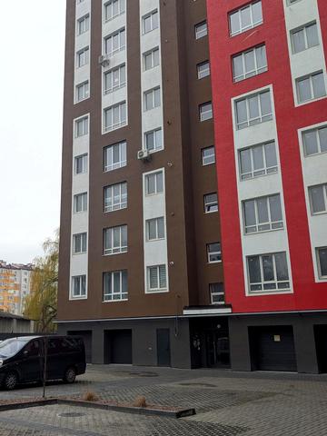 Богдана Хмельницького вул., 57д