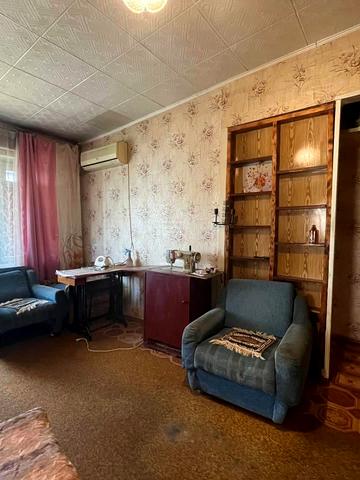 Груні Романової вул., 10