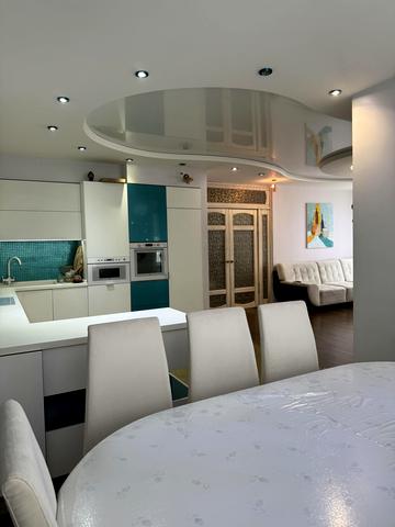 Князя Ярослава Мудрого просп., 32