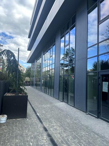 Острівна вул., 111