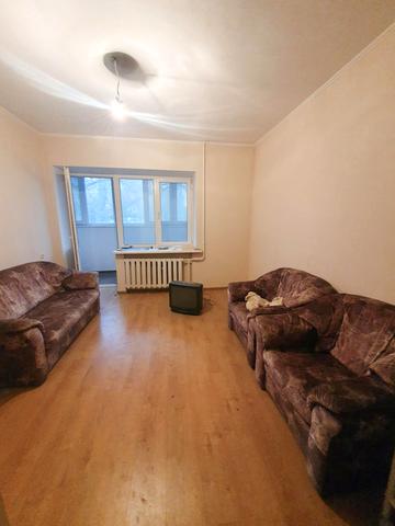 Тарасівська вул., 36