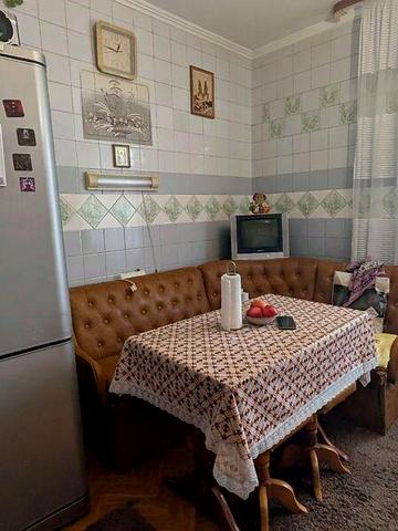 Довгострокова оренда 4к Квартира Яблунська вулиця