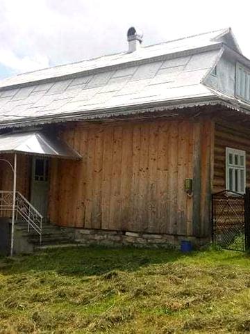 Продається будинок в Карпатах + ділянка.