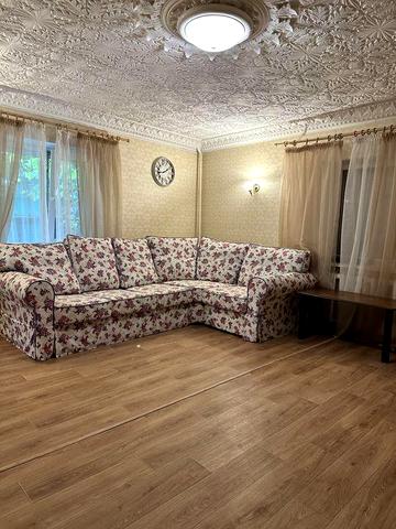 2-поверховий будинок з новим ремонтом