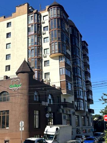 Йосипа Лапушкіна пров., 9