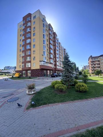 Івана Сльоти вул., 49