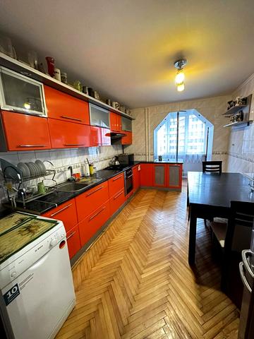 Зеновія Красівського вул., 3