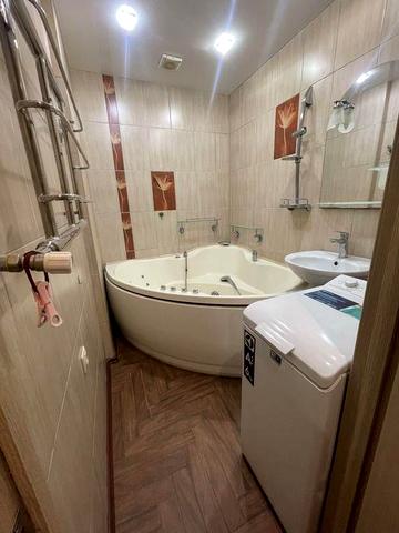 Здам трикімнатну квартиру біля Велмарту