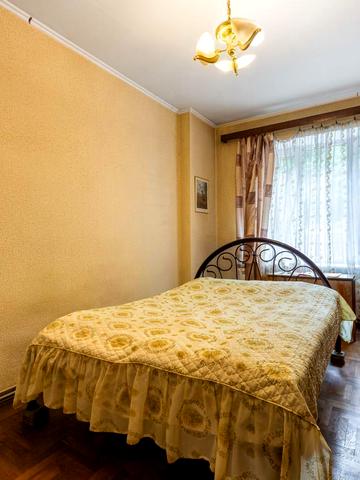 Академіка Андрія Сахарова вул., 24