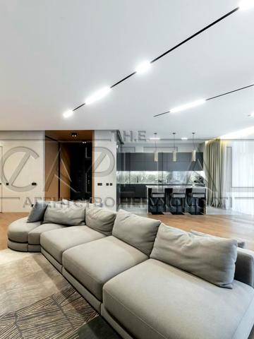 Саперне Поле вул., 12