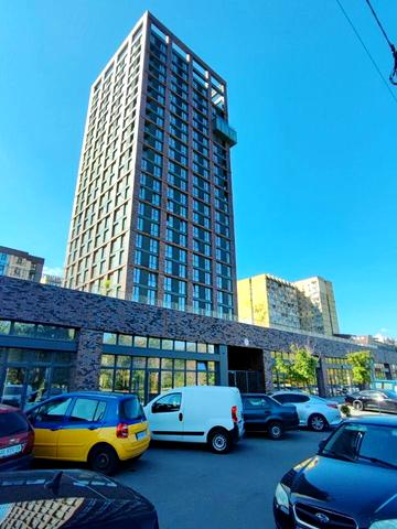 Набережна Перемоги вул., 128