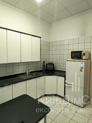 Саксаганського вул., 20