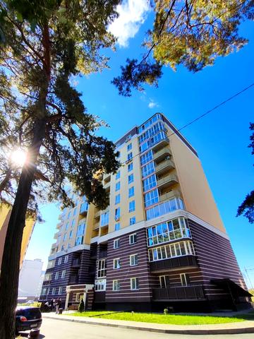 Любецька вул., 104