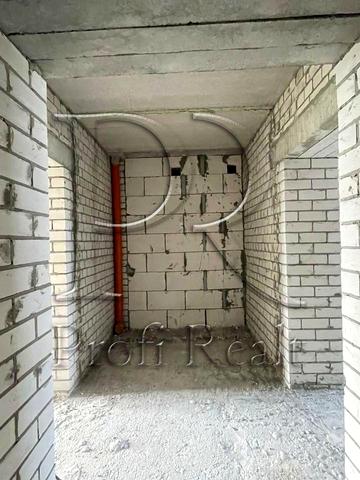 Валерія Лобановського вул., 30Б