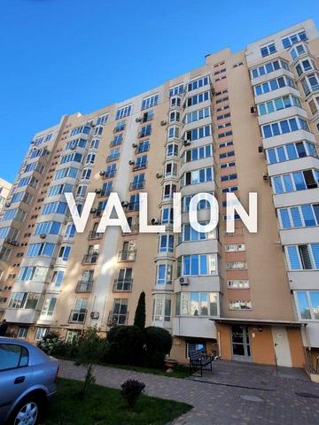 Богдана Хмельницького вул., 11